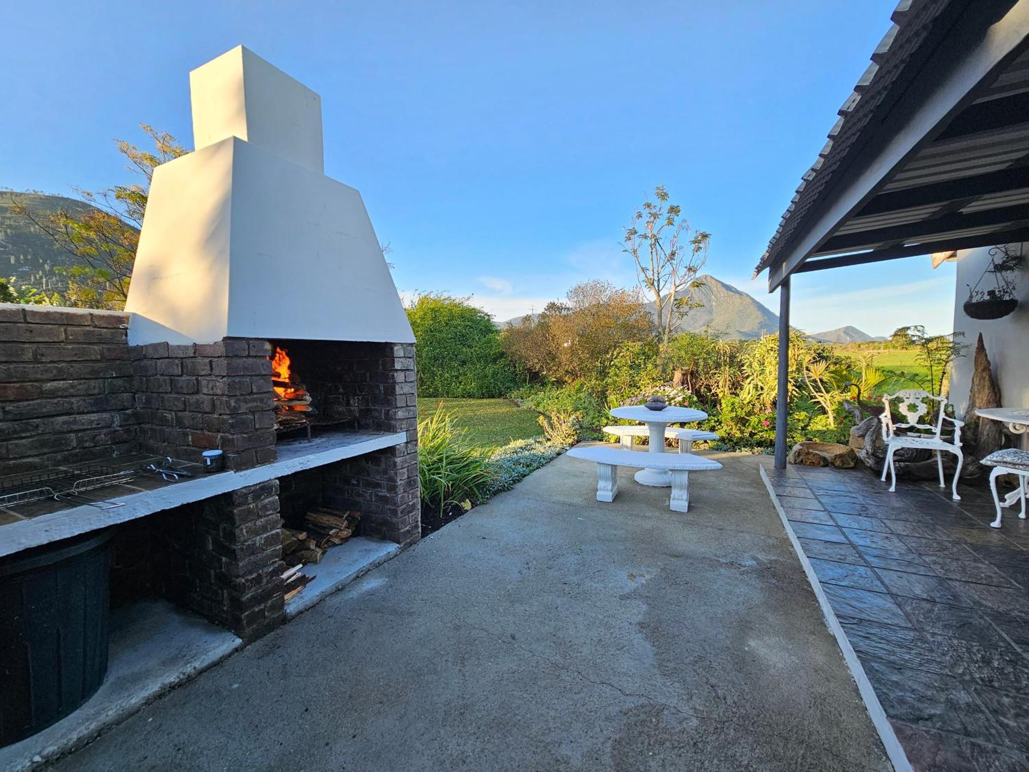 Apartment Tsitsikamma Gardens Self-catering Sanddrif