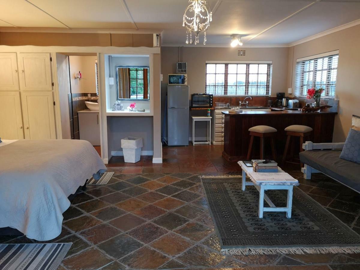 Apartment Tsitsikamma Gardens Self-catering Sanddrif